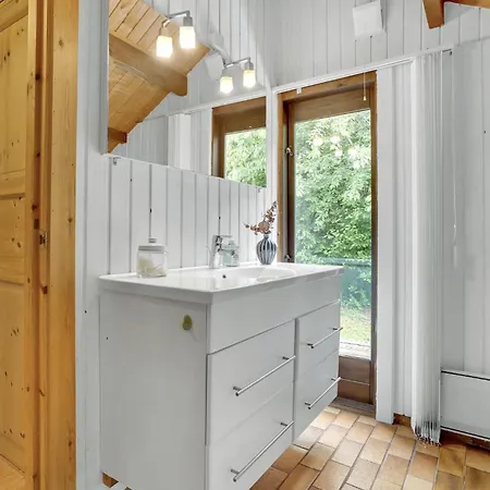 4 Bedroom Beautiful In
